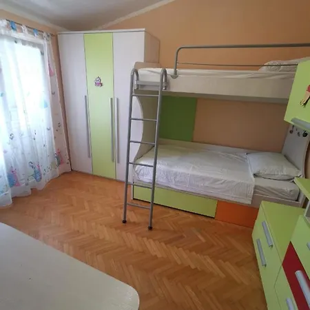 Appartement Petra 2 *